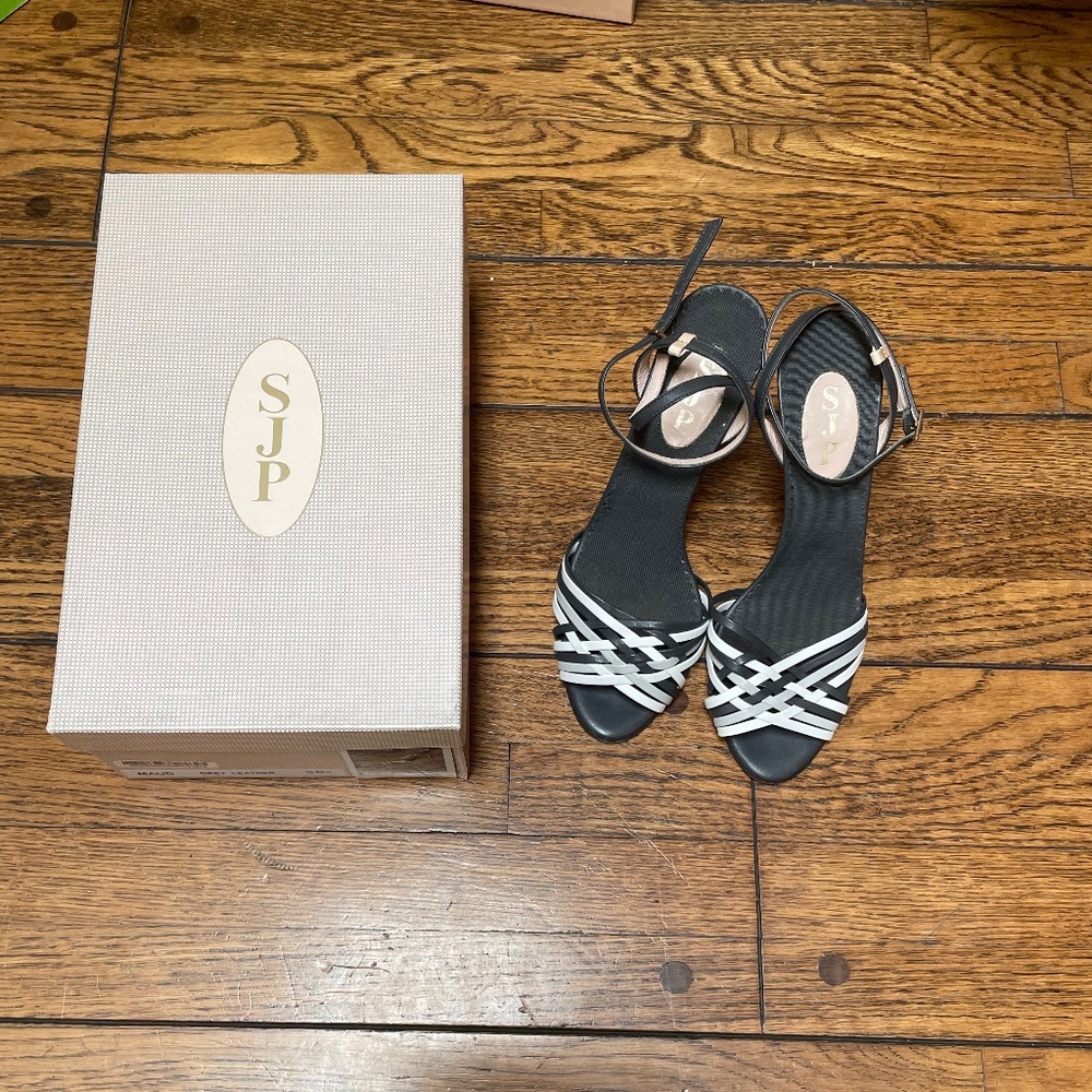 Sarah Jessica Parker Maud Grey Leather Sandal